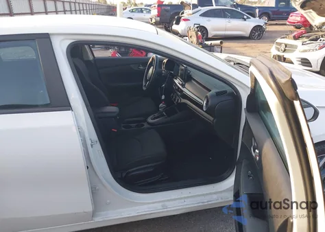 2020 Kia Forte Lxs z USA, uszkodzony, nr VIN 3KPF24AD3LE199229